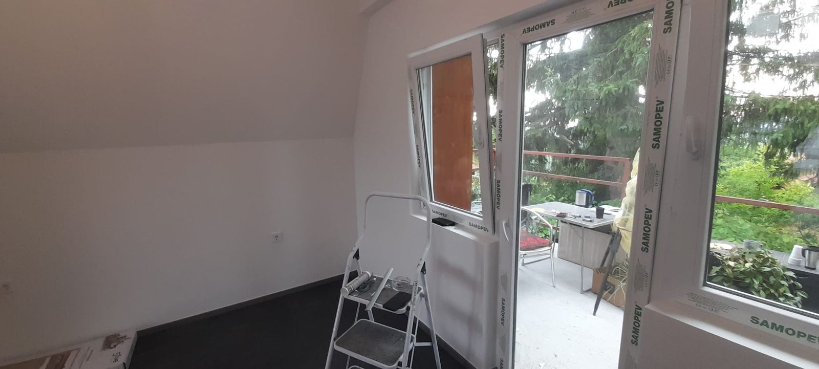 Podne pločice u hodniku